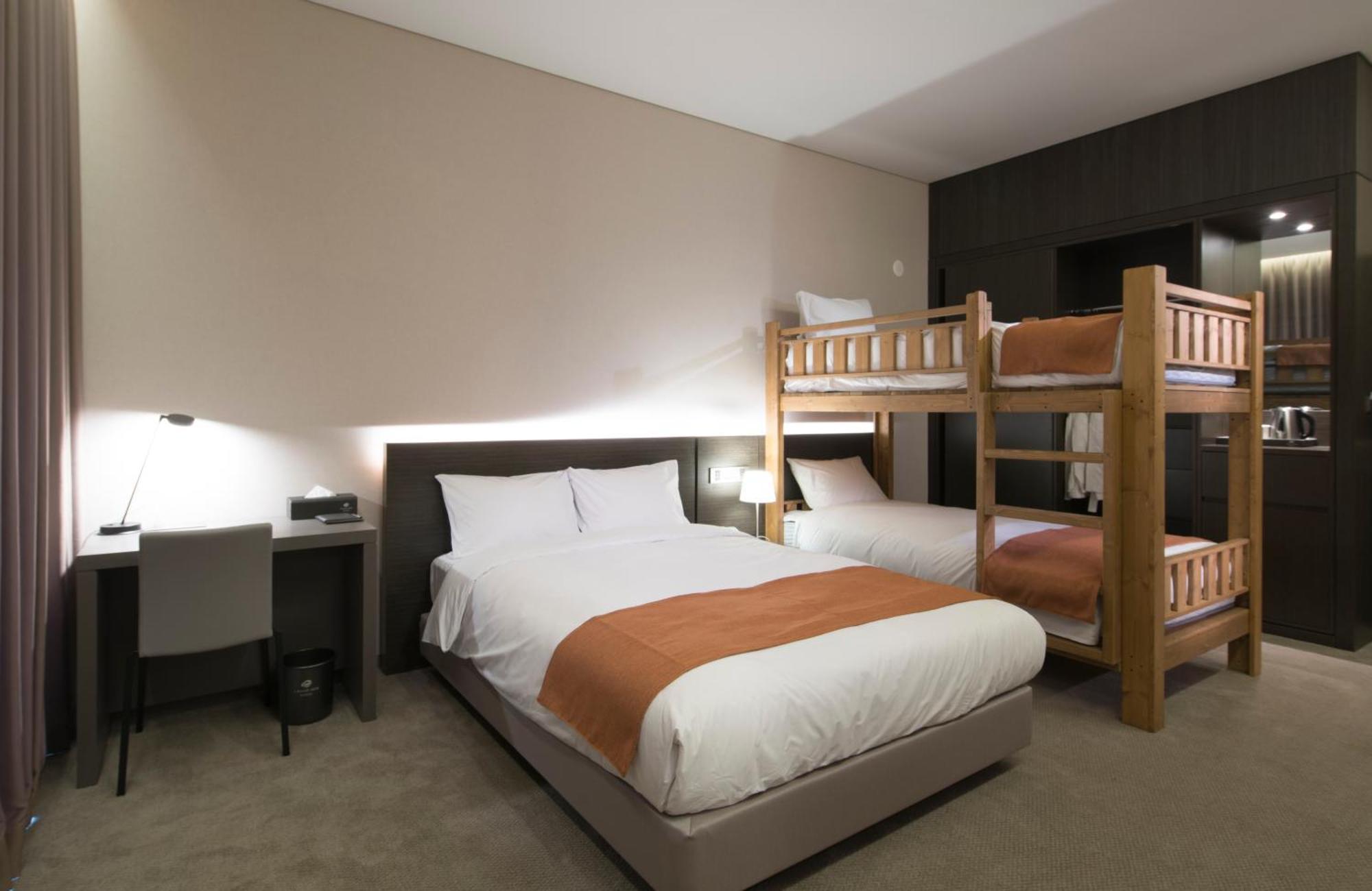 Grand Mer Hotel Seogwipo Ocean Екстериор снимка