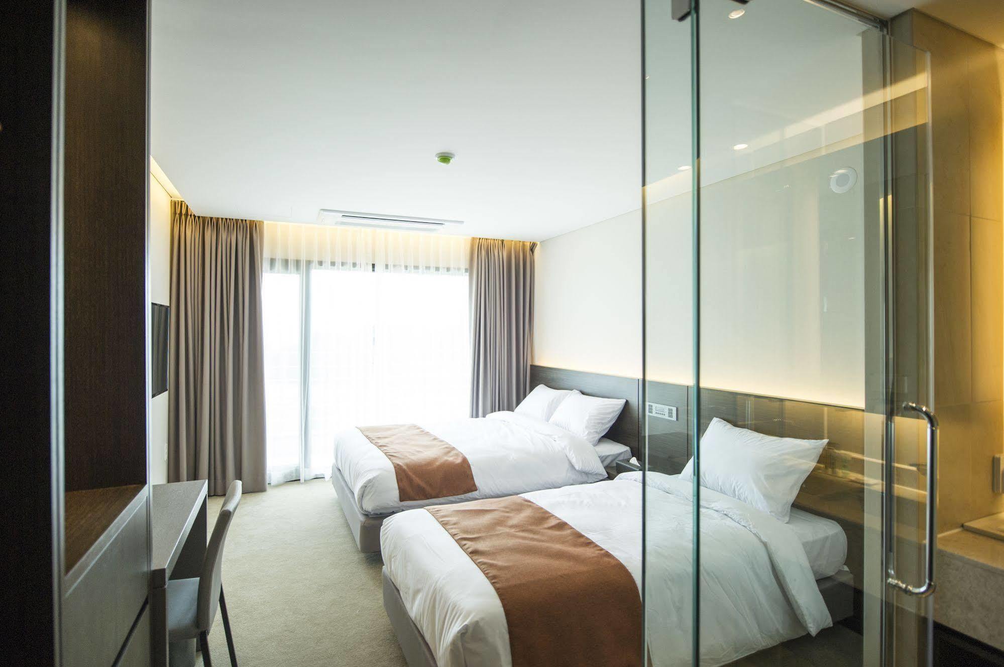 Grand Mer Hotel Seogwipo Ocean Екстериор снимка